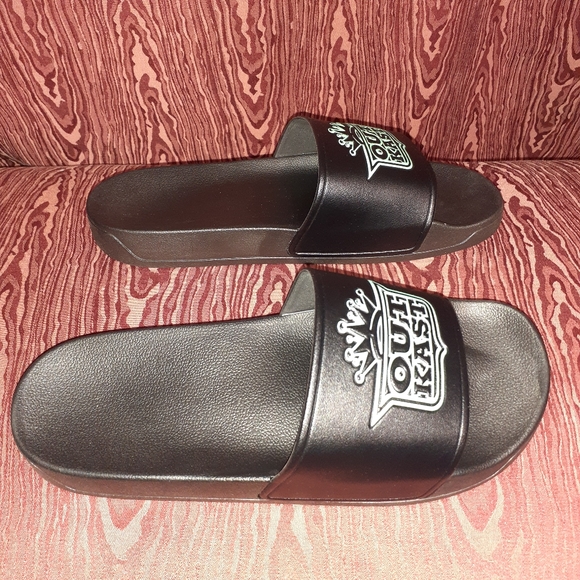 OUT KAST SLIDES BLACK/TEAL UNISEX SIZE 42 NWOT - Picture 4 of 8